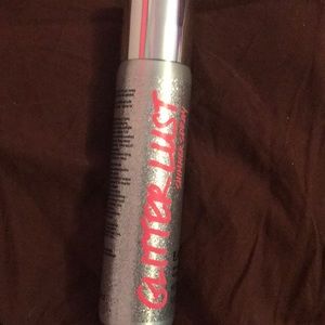 Victoria’s Secret glitter lust shimmer spray